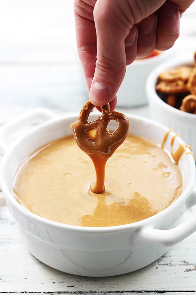 caramel-fondue-dip-6