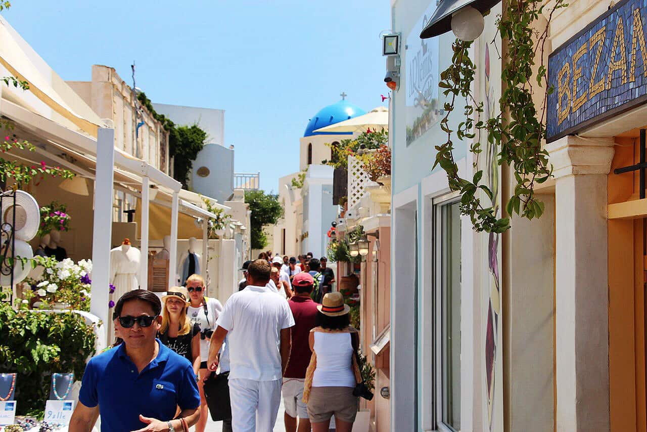 oia-shopping-santorini-greece